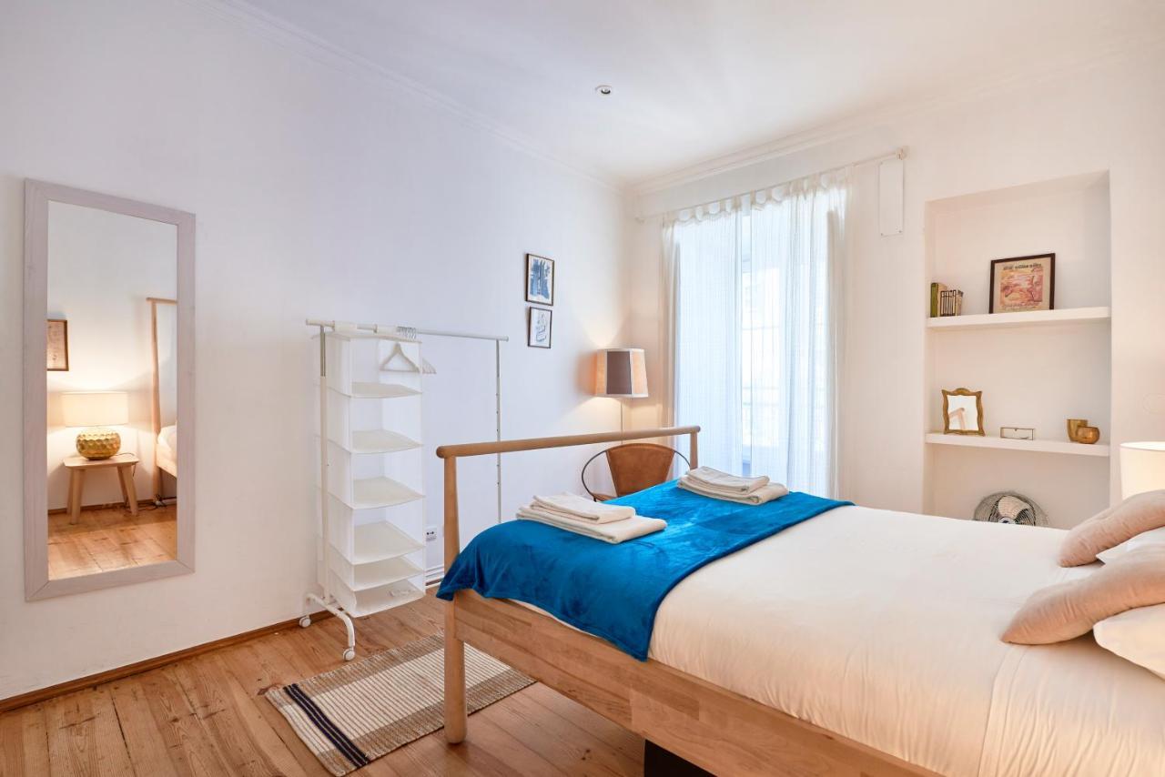 Spacious Bairro Alto Apartment With Courtyard, By Timecooler Lizbona Zewnętrze zdjęcie