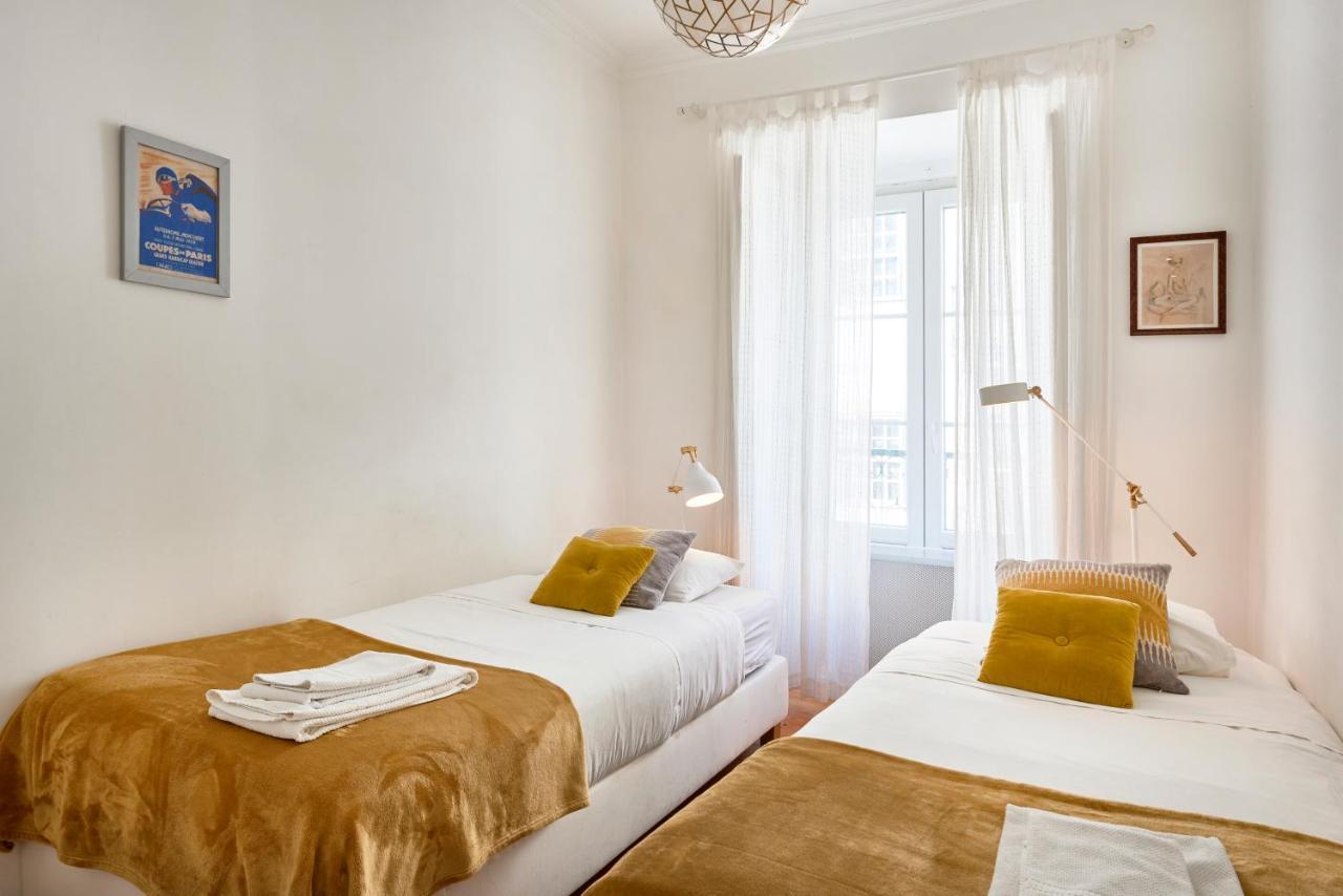 Spacious Bairro Alto Apartment With Courtyard, By Timecooler Lizbona Zewnętrze zdjęcie