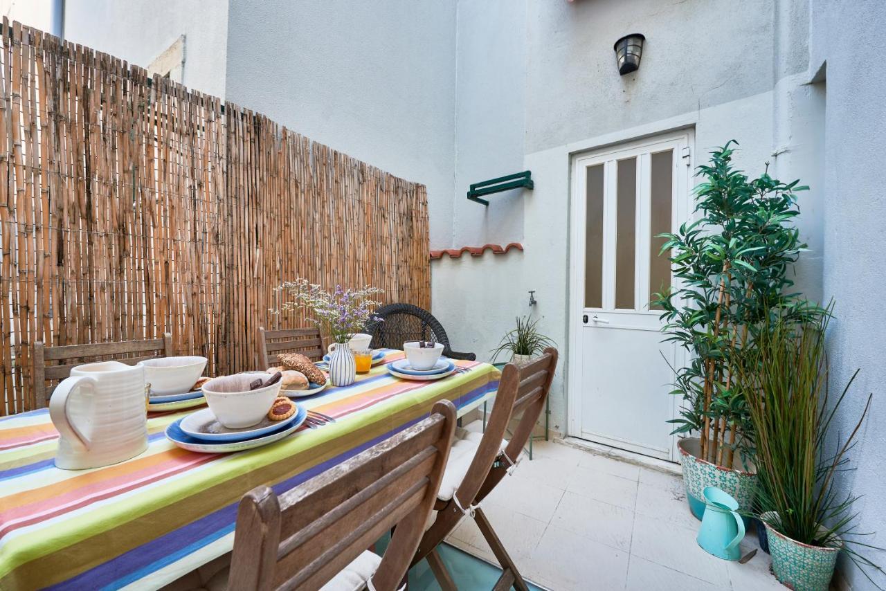 Spacious Bairro Alto Apartment With Courtyard, By Timecooler Lizbona Zewnętrze zdjęcie