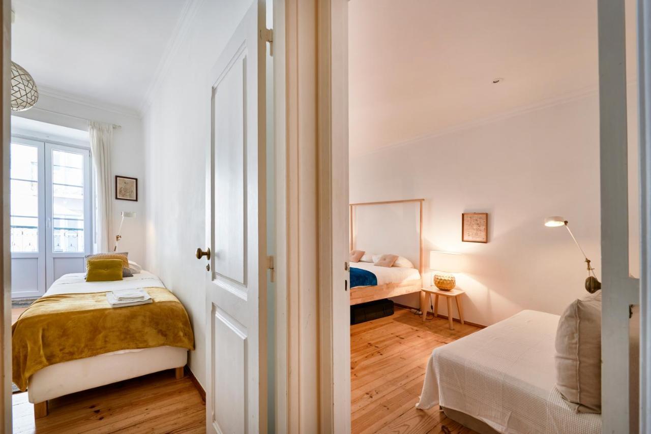 Spacious Bairro Alto Apartment With Courtyard, By Timecooler Lizbona Zewnętrze zdjęcie