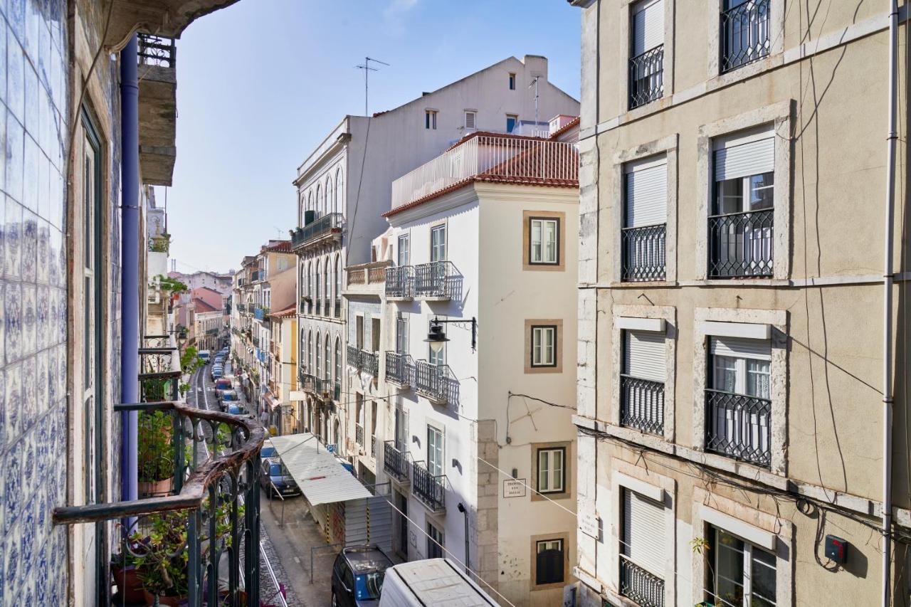Spacious Bairro Alto Apartment With Courtyard, By Timecooler Lizbona Zewnętrze zdjęcie